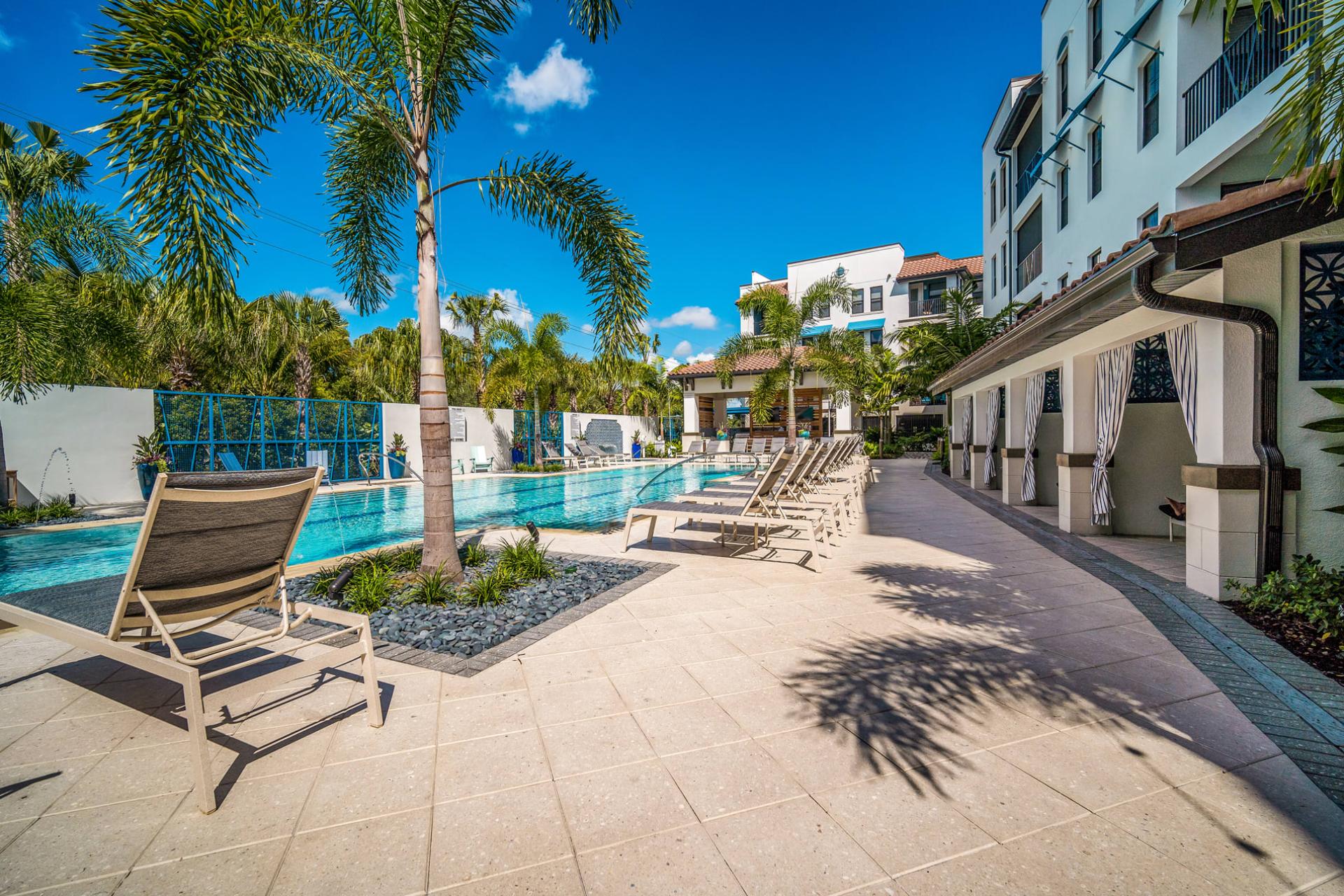 Magnolia Sq pool